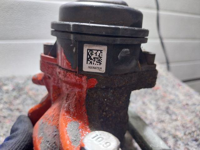 bontott AUDI A4 B8 Jobb hátsó Féknyereg Munkahengerrel