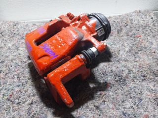 bontott AUDI A4 B8 Jobb hátsó Féknyereg Munkahengerrel