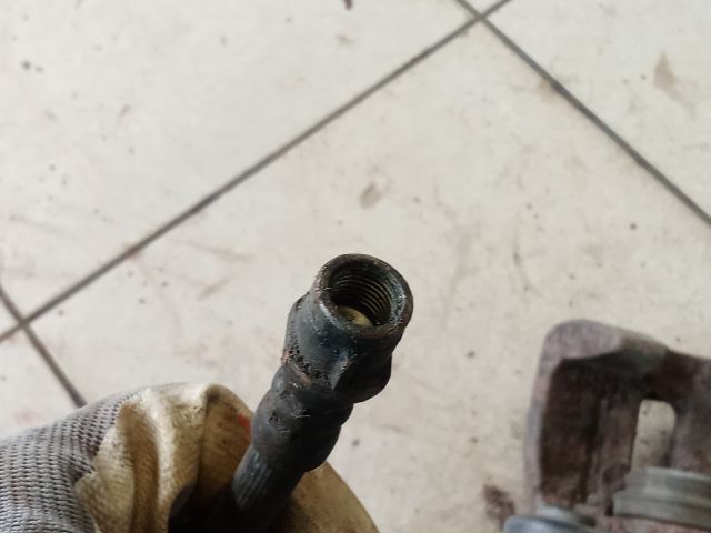 bontott AUDI A4 B8 Jobb hátsó Féknyereg Munkahengerrel