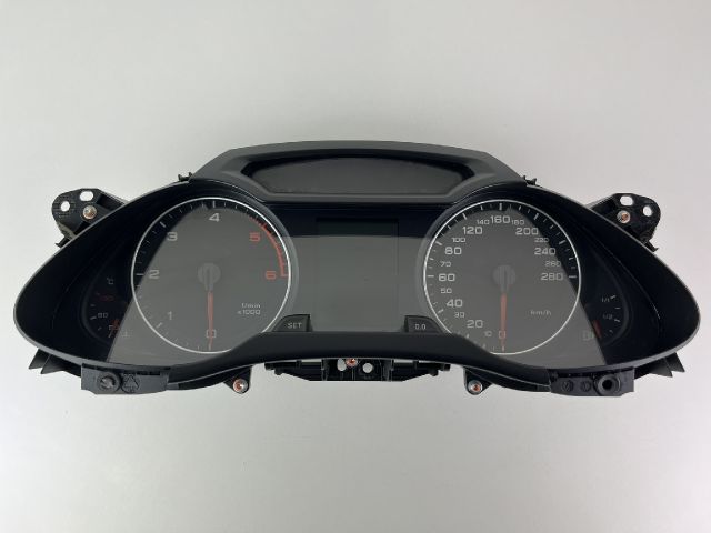 bontott AUDI A4 B8 Kilométeróra