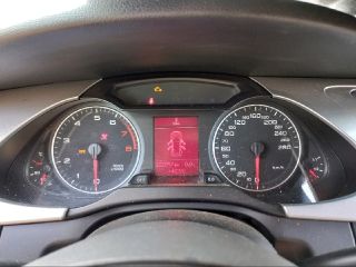 bontott AUDI A4 B8 Kilométeróra