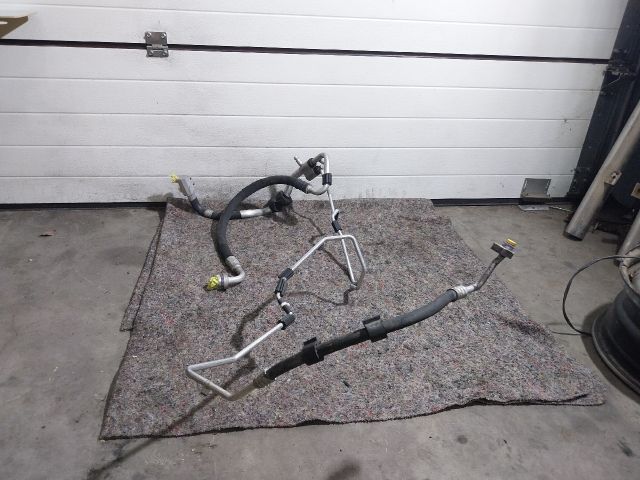 bontott AUDI A4 B8 Klímakompresszor