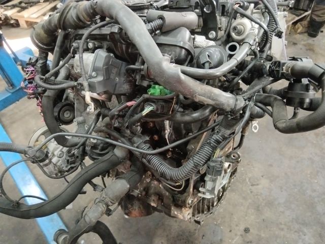 bontott AUDI A4 B8 Komplett Motor (Segédberendezésekkel)