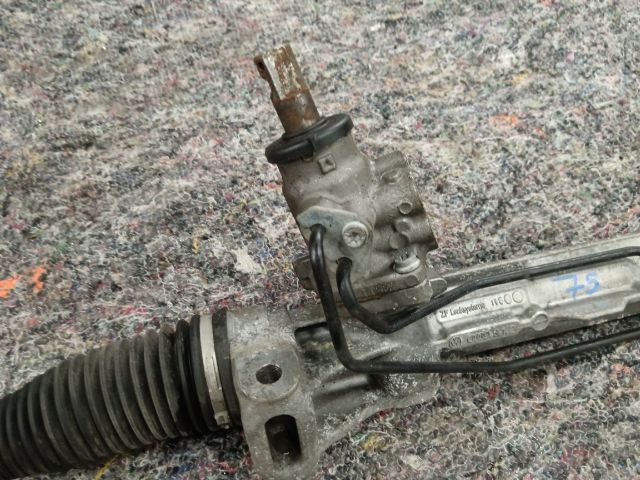 bontott AUDI A4 B8 Kormányszervó Motor (Hidraulikus)