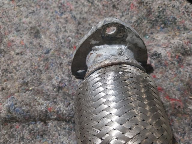 bontott AUDI A4 B8 Középső Kipufogó Cső