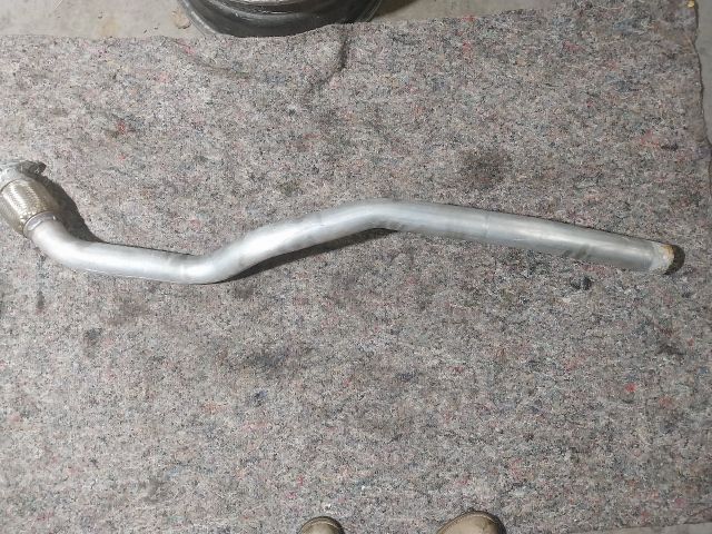 bontott AUDI A4 B8 Középső Kipufogó Cső