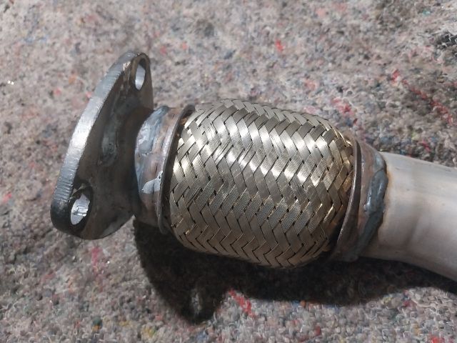 bontott AUDI A4 B8 Középső Kipufogó Cső