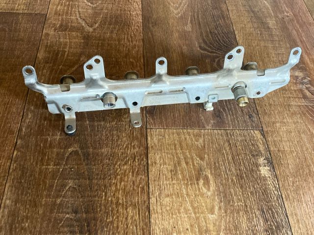 bontott AUDI A4 B8 Közösnyomócső