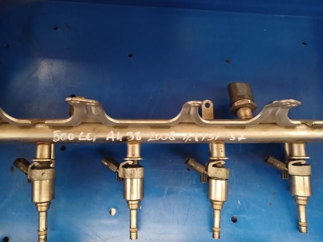 bontott AUDI A4 B8 Közösnyomócső