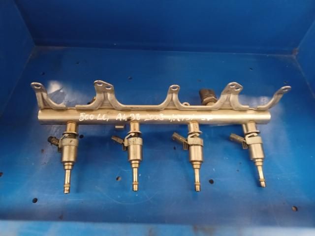 bontott AUDI A4 B8 Közösnyomócső