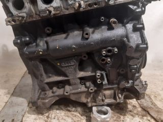 bontott AUDI A4 B8 Motor (Fűzött blokk hengerfejjel)