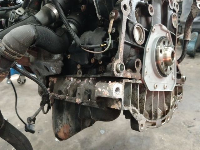 bontott AUDI A4 B8 Motor (Fűzött blokk hengerfejjel)