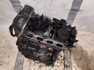 bontott AUDI A4 B8 Motor (Fűzött blokk hengerfejjel)