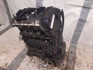 bontott AUDI A4 B8 Motor (Fűzött blokk hengerfejjel)