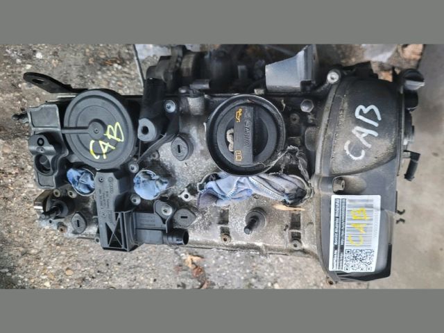 bontott AUDI A4 B8 Motor (Fűzött blokk hengerfejjel)