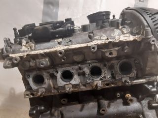 bontott AUDI A4 B8 Motor (Fűzött blokk hengerfejjel)