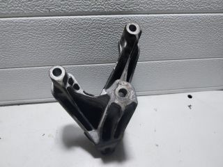 bontott AUDI A4 B8 Motor Tartó Bak Bal