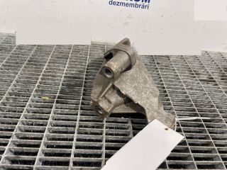 bontott AUDI A4 B8 Motor Tartó Bak Bal