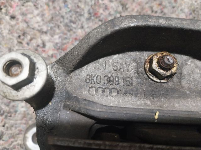 bontott AUDI A4 B8 Motor Tartó Bak (Fém)