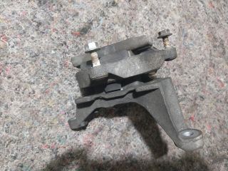 bontott AUDI A4 B8 Motor Tartó Bak (Fém)