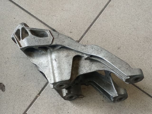 bontott AUDI A4 B8 Motor Tartó Bak (Pozíciófüggetlen)