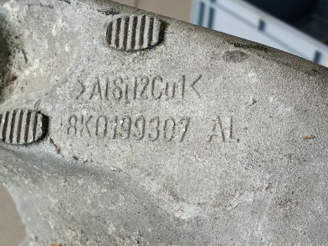 bontott AUDI A4 B8 Motor Tartó Bak (Pozíciófüggetlen)