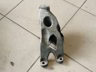 bontott AUDI A4 B8 Motor Tartó Bak (Pozíciófüggetlen)