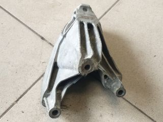 bontott AUDI A4 B8 Motor Tartó Bak (Pozíciófüggetlen)