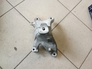bontott AUDI A4 B8 Motor Tartó Bak (Pozíciófüggetlen)