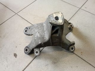 bontott AUDI A4 B8 Motor Tartó Bak (Pozíciófüggetlen)