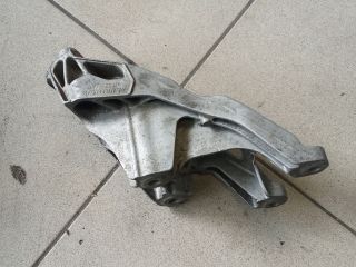 bontott AUDI A4 B8 Motor Tartó Bak (Pozíciófüggetlen)