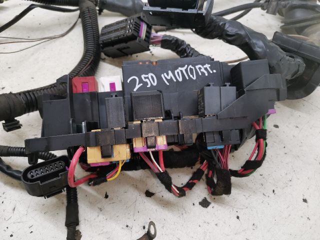 bontott AUDI A4 B8 Motortér Kábelköteg