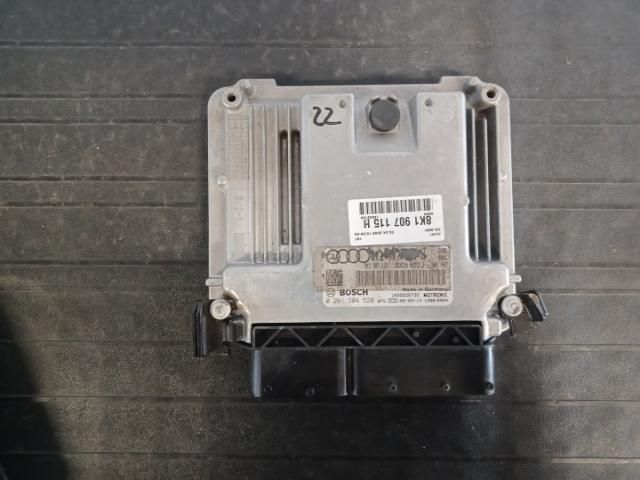 bontott AUDI A4 B8 Motorvezérlő