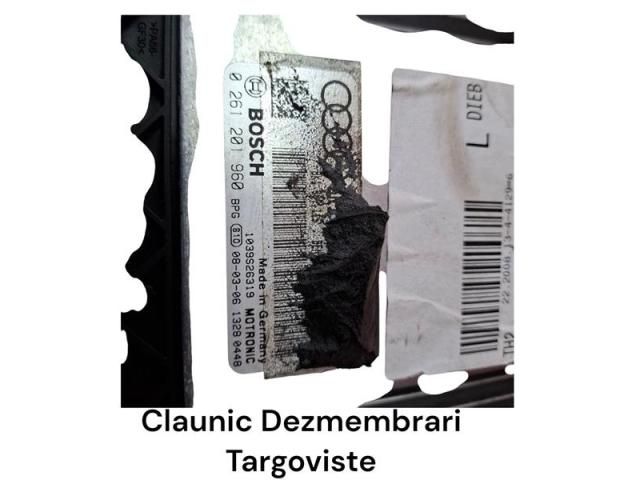 bontott AUDI A4 B8 Motorvezérlő