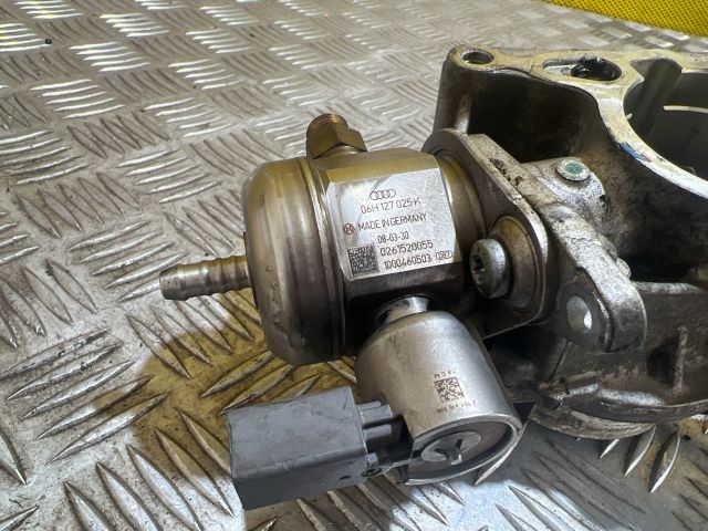 bontott AUDI A4 B8 Nagynyomású Szivattyú