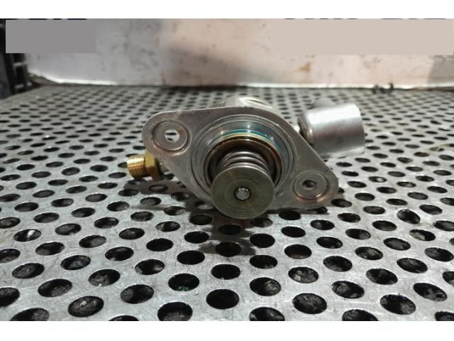 bontott AUDI A4 B8 Nagynyomású Szivattyú