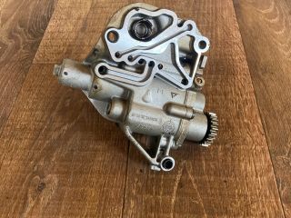 bontott AUDI A4 B8 Olajszivattyú