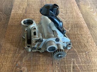 bontott AUDI A4 B8 Olajszivattyú