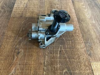 bontott AUDI A4 B8 Olajszivattyú