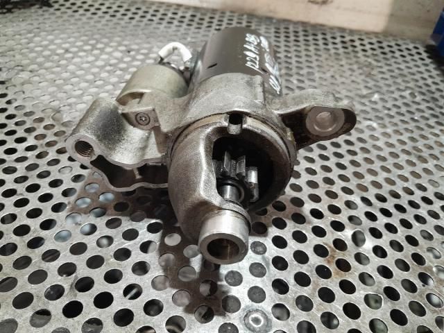 bontott AUDI A4 B8 Önindító