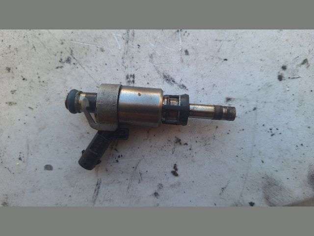 bontott AUDI A4 B8 Porlasztó (1 db)