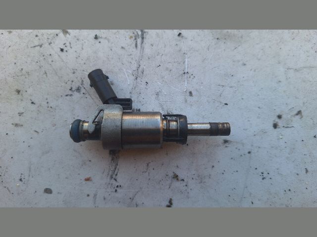 bontott AUDI A4 B8 Porlasztó (1 db)