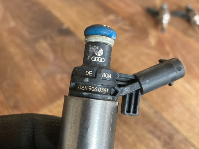 bontott AUDI A4 B8 Porlasztó (1 db)