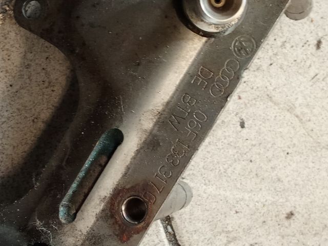 bontott AUDI A4 B8 Porlasztó Sor / Híd