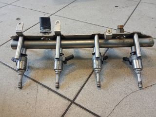 bontott AUDI A4 B8 Porlasztó Sor / Híd