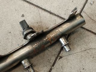 bontott AUDI A4 B8 Porlasztó Sor / Híd