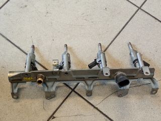 bontott AUDI A4 B8 Porlasztó Sor / Híd