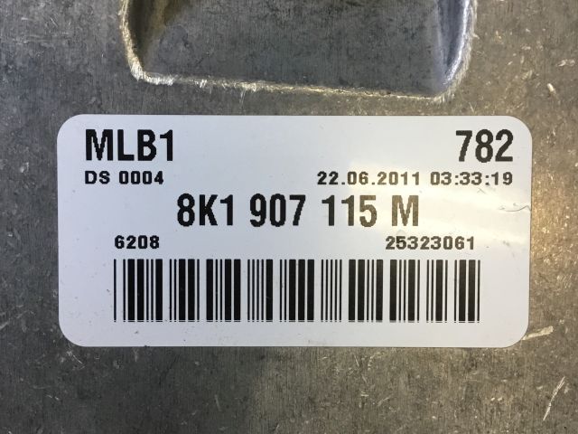 bontott AUDI A4 B8 Motorvezérlő