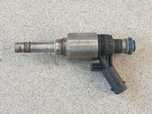 bontott AUDI A4 B8 Porlasztó (1 db)