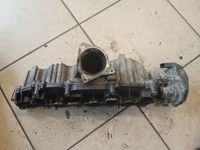 bontott AUDI A4 B8 Szívósor